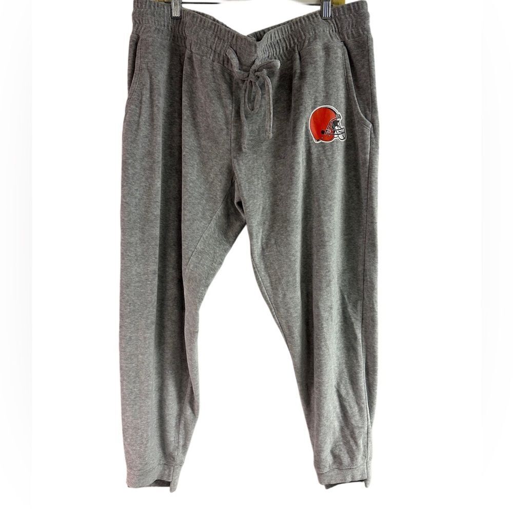 Cleveland Browns Women’s NFL Apparel Gray Velour Joggers Plus Size 1X